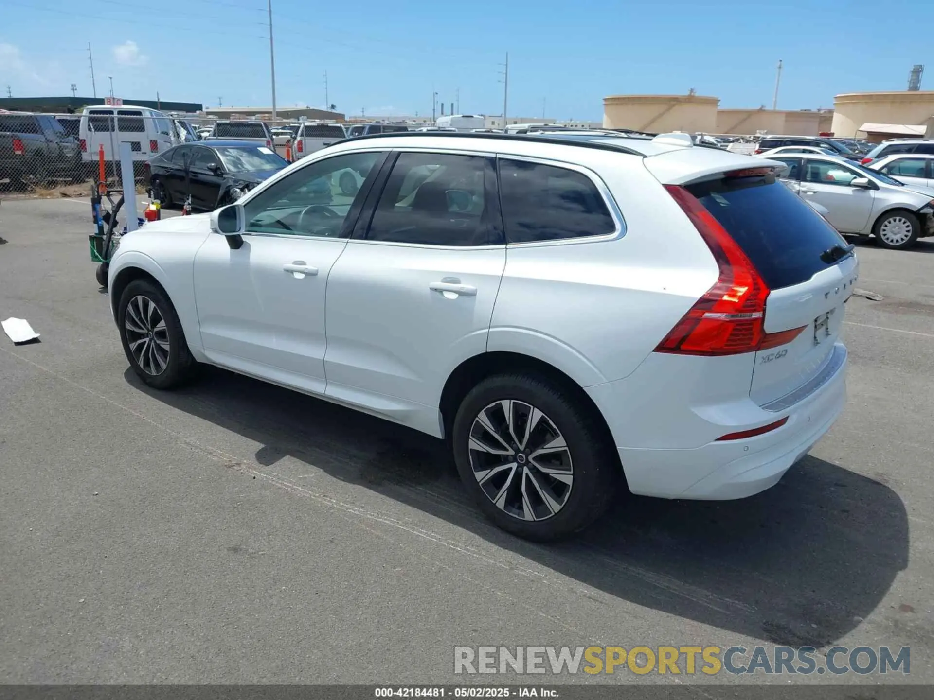 3 Photograph of a damaged car YV4L12DVXP1218167 VOLVO XC60 2023