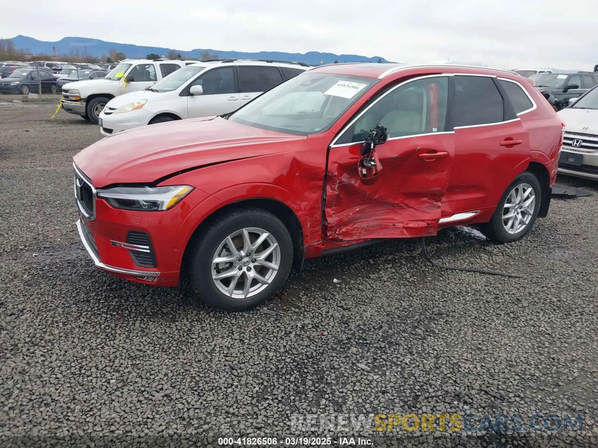 2 Photograph of a damaged car YV4L12RA7P1383373 VOLVO XC60 2023