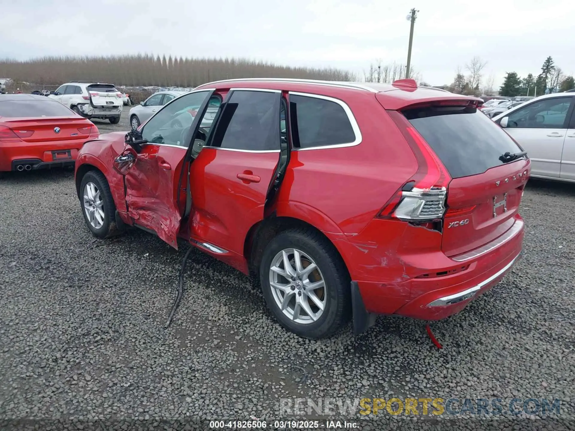 3 Photograph of a damaged car YV4L12RA7P1383373 VOLVO XC60 2023