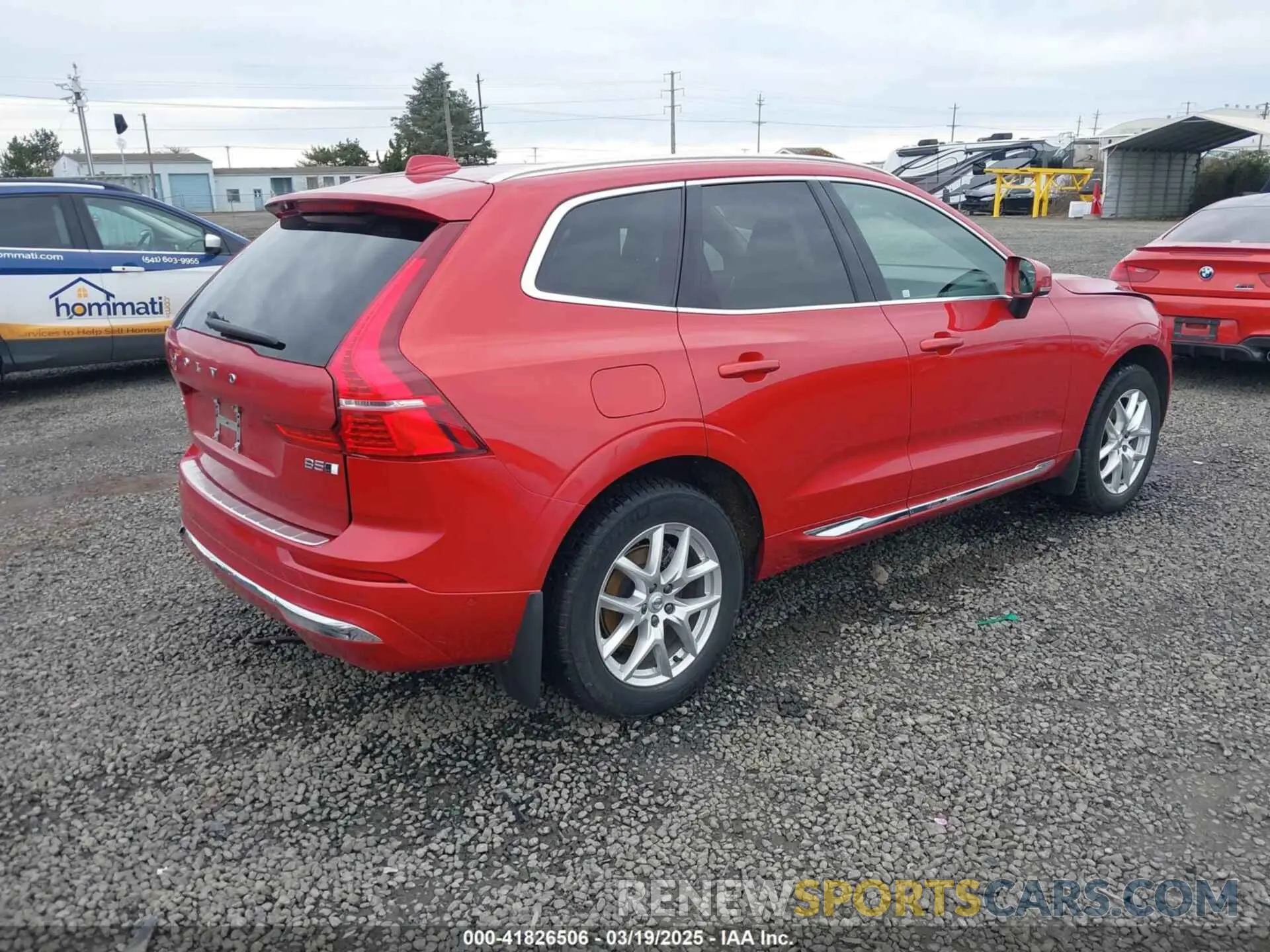 4 Photograph of a damaged car YV4L12RA7P1383373 VOLVO XC60 2023