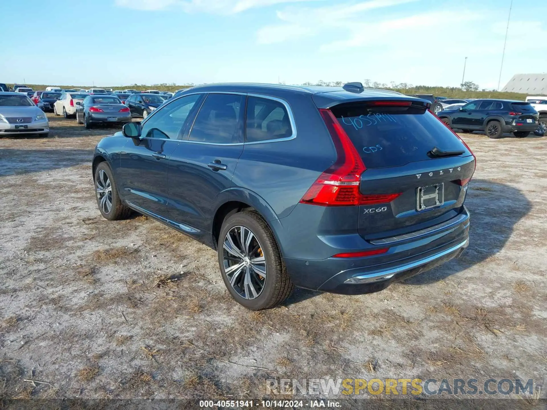 3 Photograph of a damaged car YV4L12REXP1331528 VOLVO XC60 2023