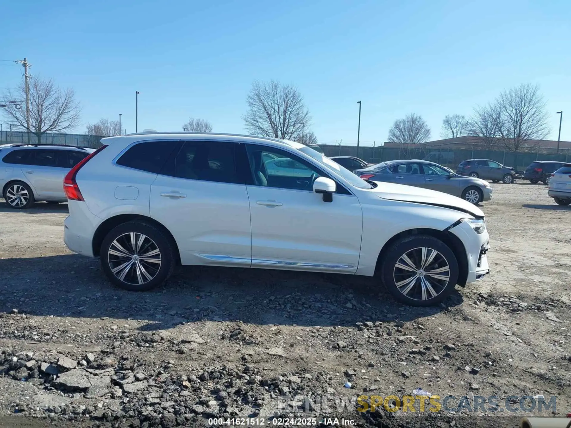 13 Photograph of a damaged car YV4L12RN6P1205943 VOLVO XC60 2023