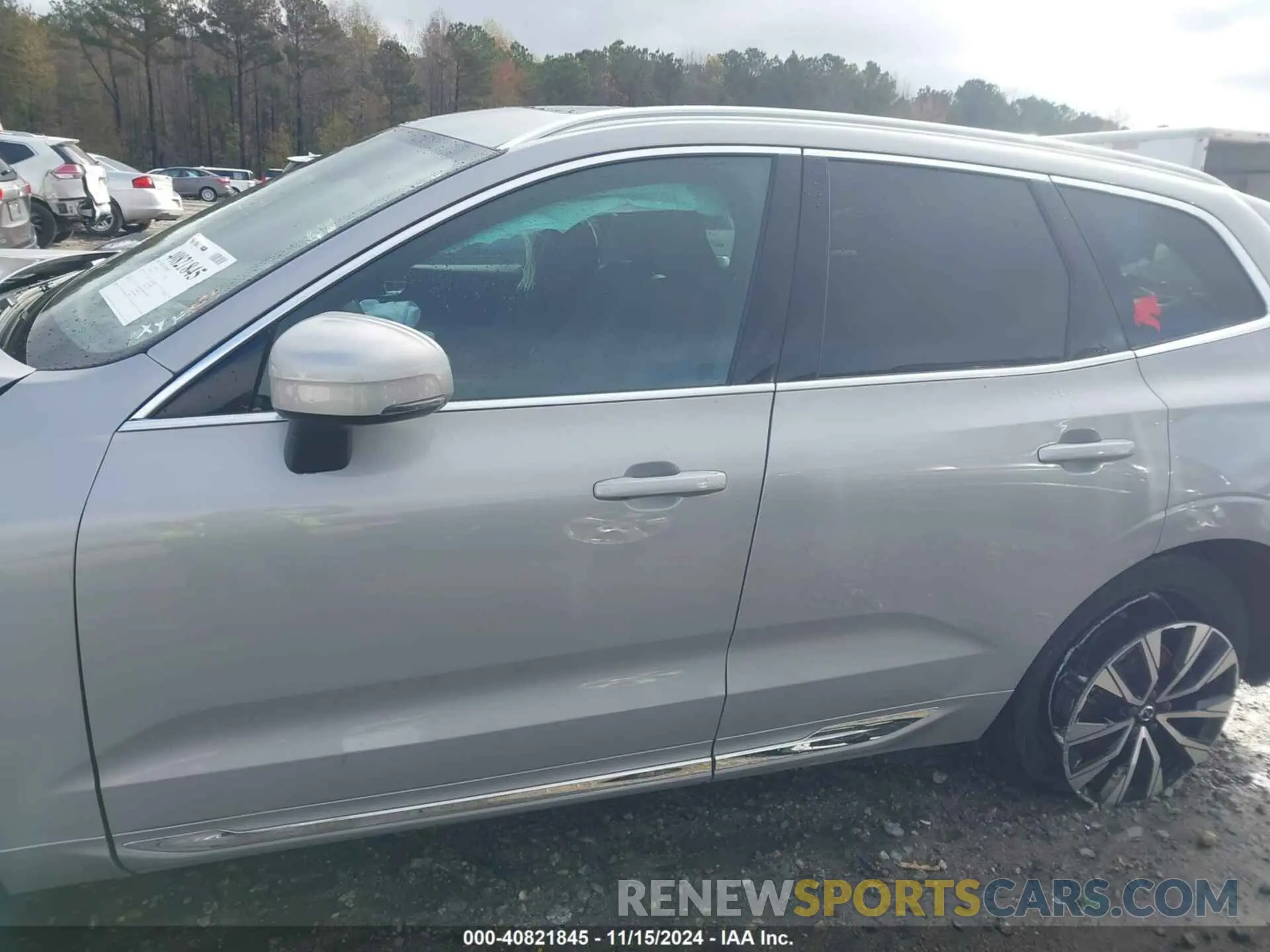 14 Photograph of a damaged car YV4L12RN7P1193155 VOLVO XC60 2023