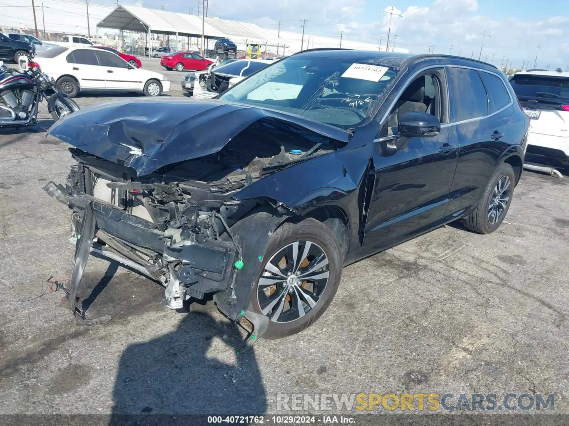 2 Photograph of a damaged car YV4L12RV0P1374839 VOLVO XC60 2023