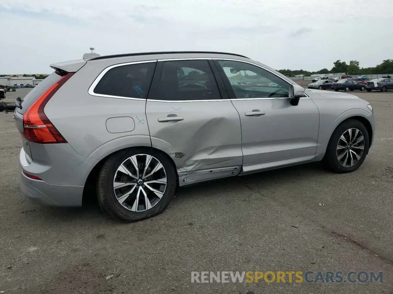 3 Photograph of a damaged car YV4L12RV4P1332920 VOLVO XC60 2023