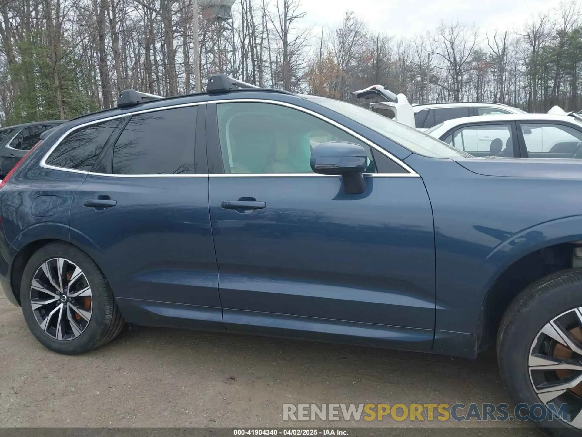 13 Photograph of a damaged car YV4L12RV7P1244833 VOLVO XC60 2023