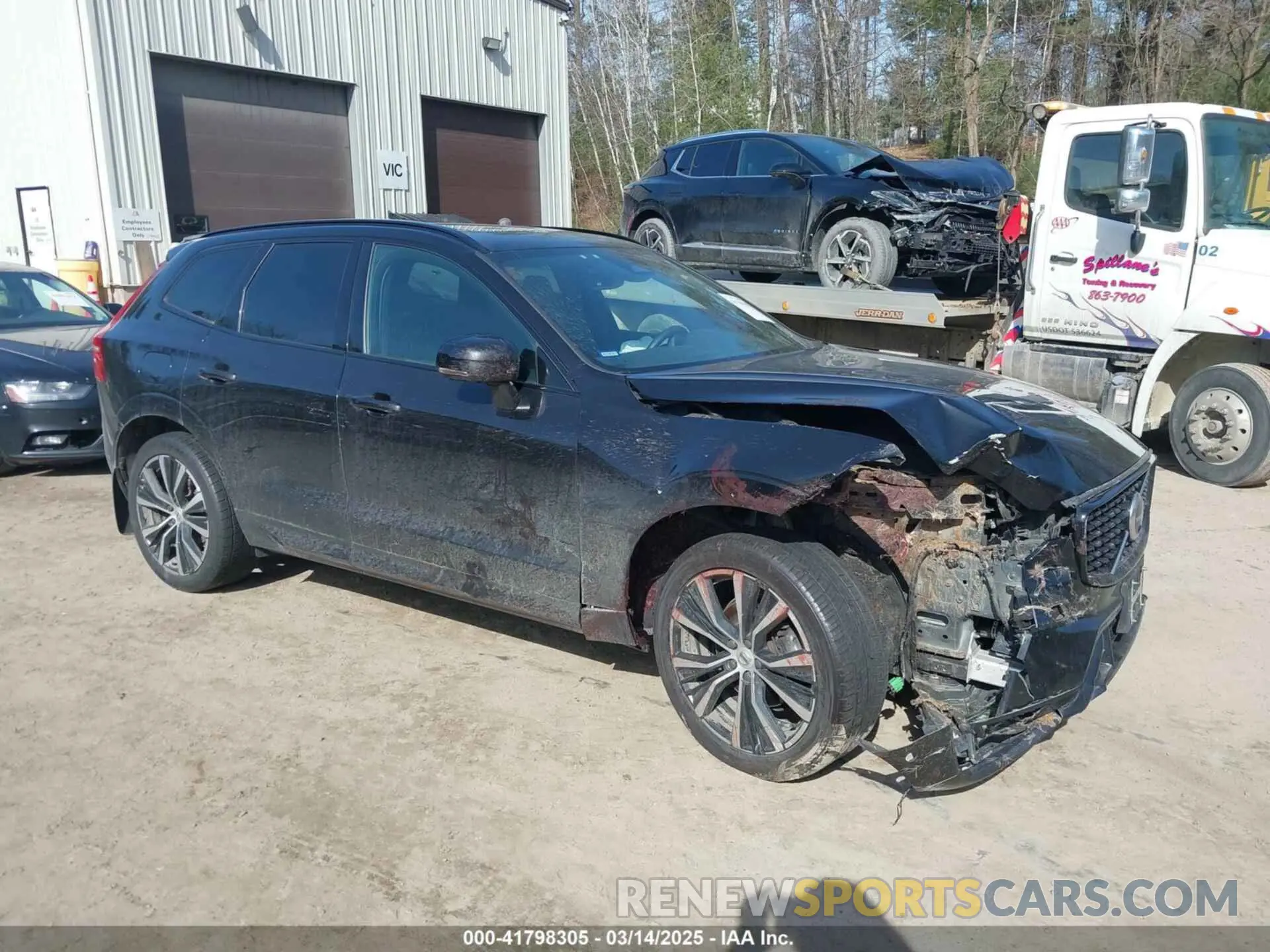 1 Photograph of a damaged car YV4L12RW1P1226384 VOLVO XC60 2023