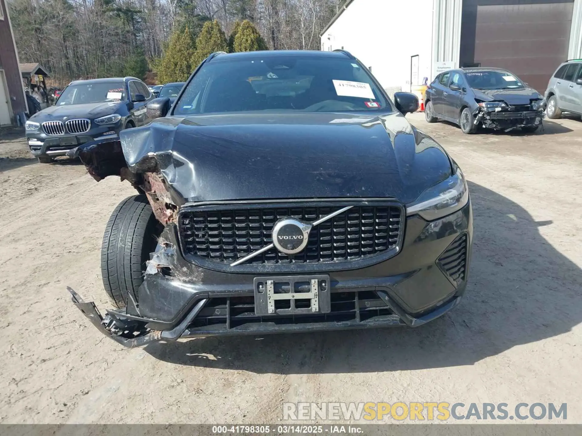 12 Photograph of a damaged car YV4L12RW1P1226384 VOLVO XC60 2023