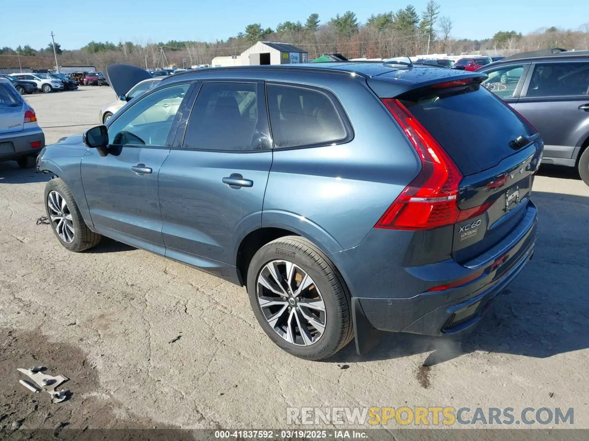 3 Photograph of a damaged car YV4L12RW2P1253156 VOLVO XC60 2023