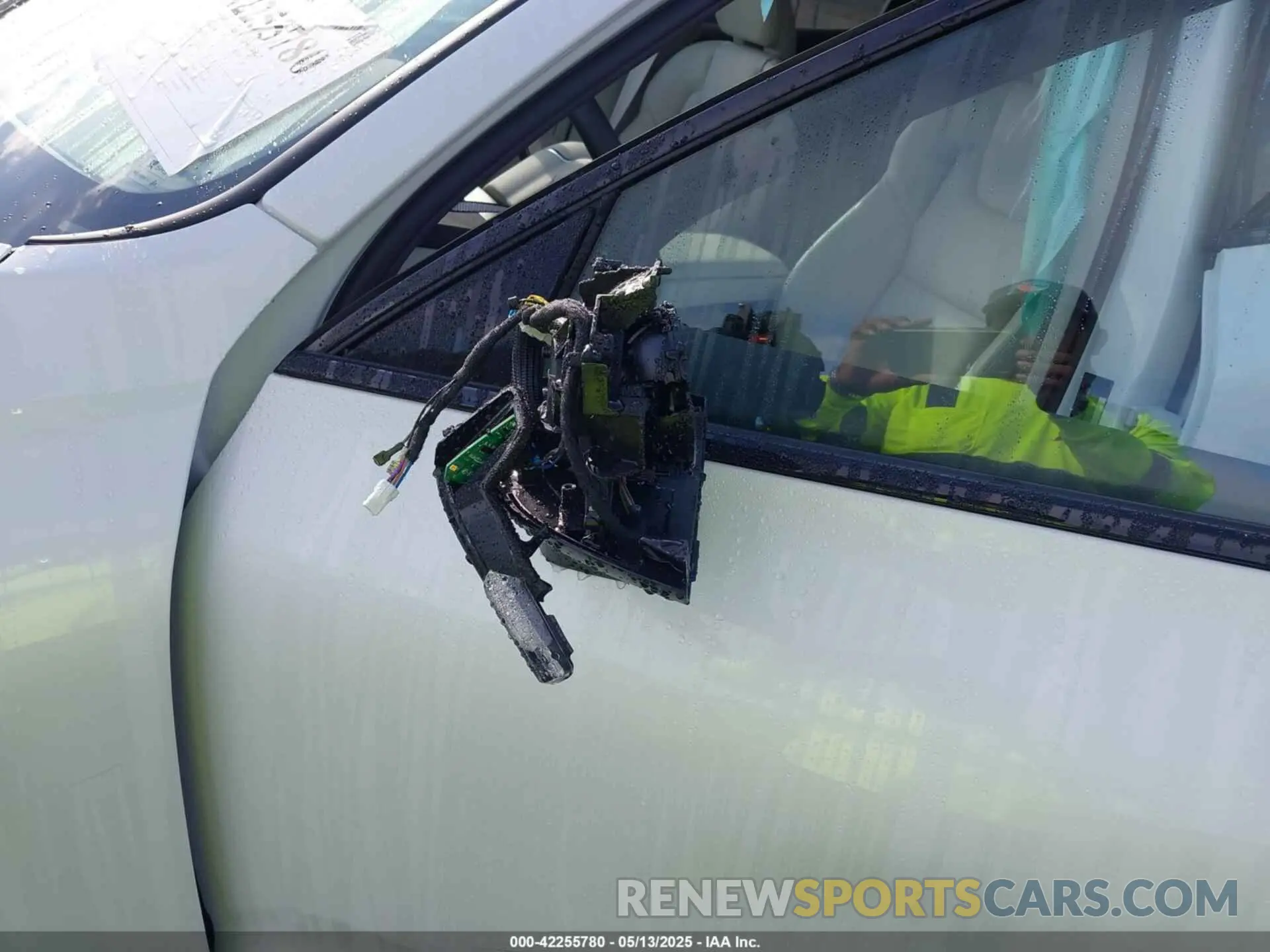 6 Photograph of a damaged car YV4L12RK2R1910232 VOLVO XC60 2024