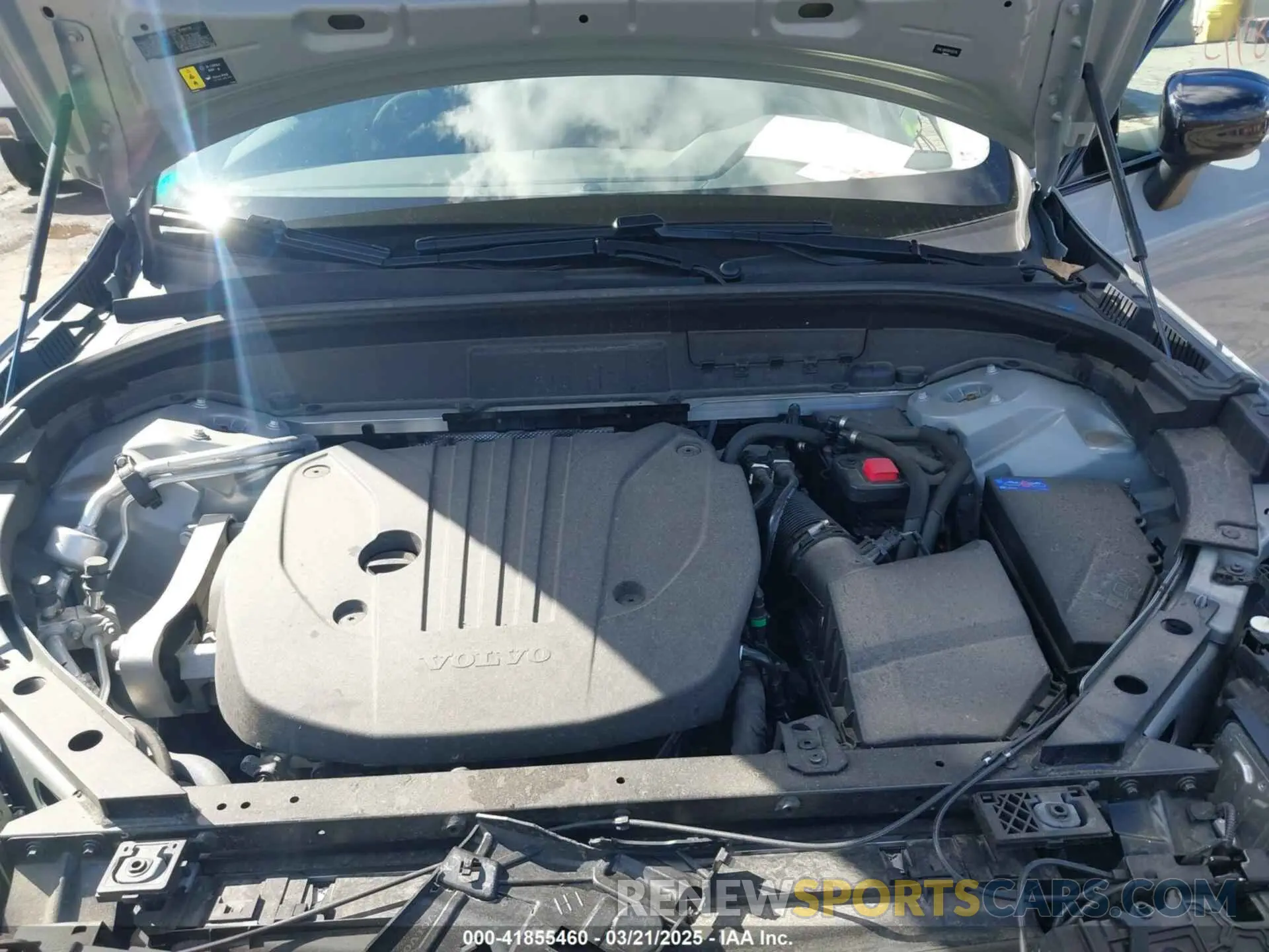 10 Photograph of a damaged car YV4L12RK5R1720778 VOLVO XC60 2024