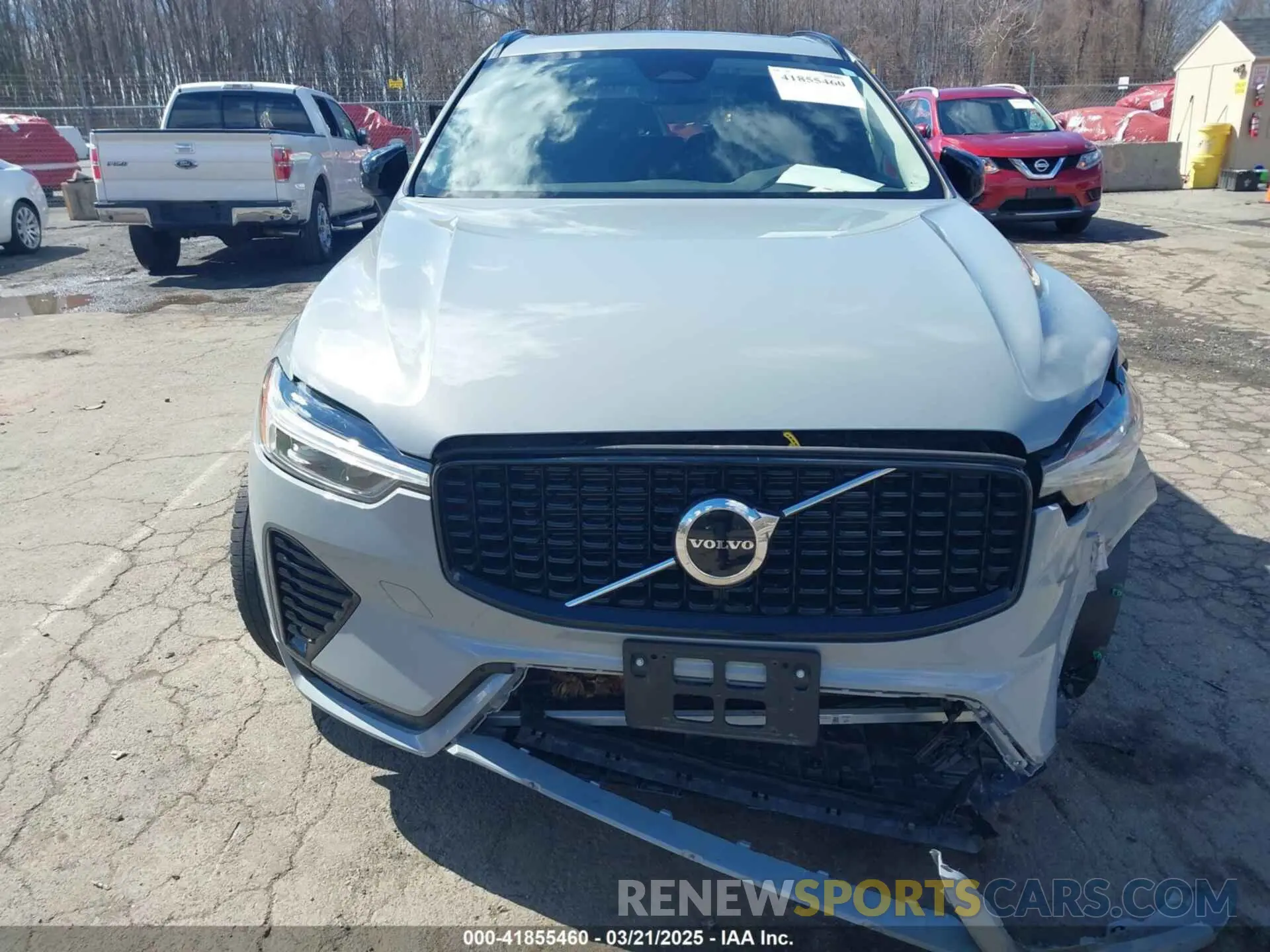 12 Photograph of a damaged car YV4L12RK5R1720778 VOLVO XC60 2024
