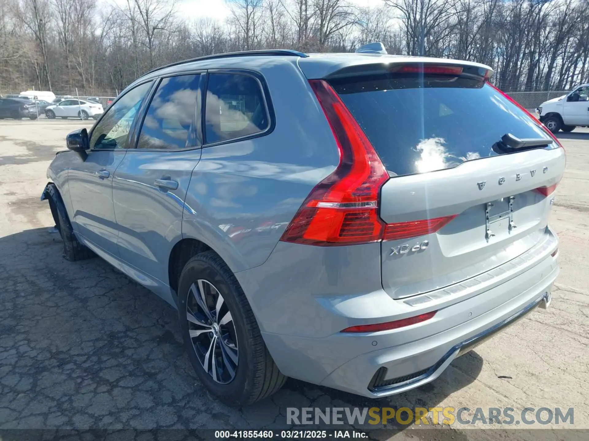 3 Photograph of a damaged car YV4L12RK5R1720778 VOLVO XC60 2024