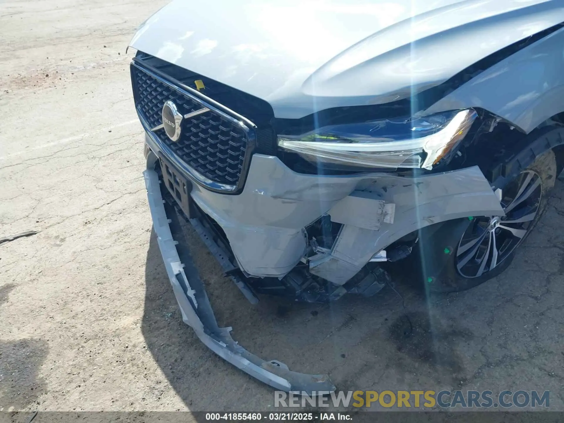 6 Photograph of a damaged car YV4L12RK5R1720778 VOLVO XC60 2024