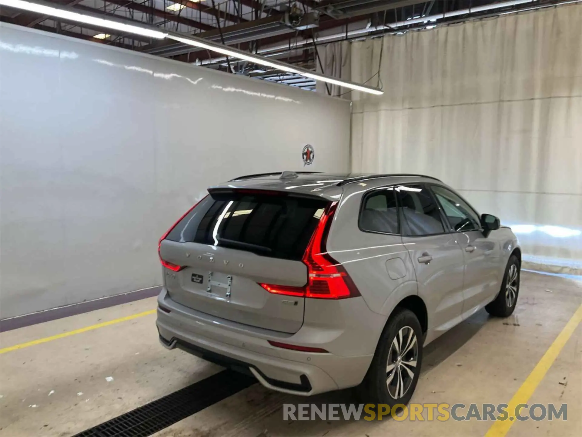 26 Photograph of a damaged car YV4L12RKXR1929496 VOLVO XC60 2024