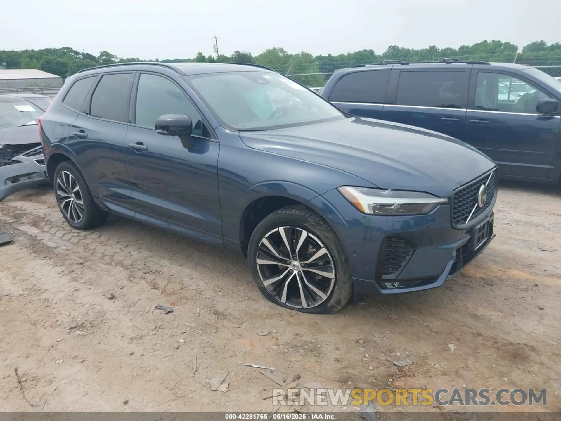 1 Photograph of a damaged car YV4L12RL2R1777819 VOLVO XC60 2024