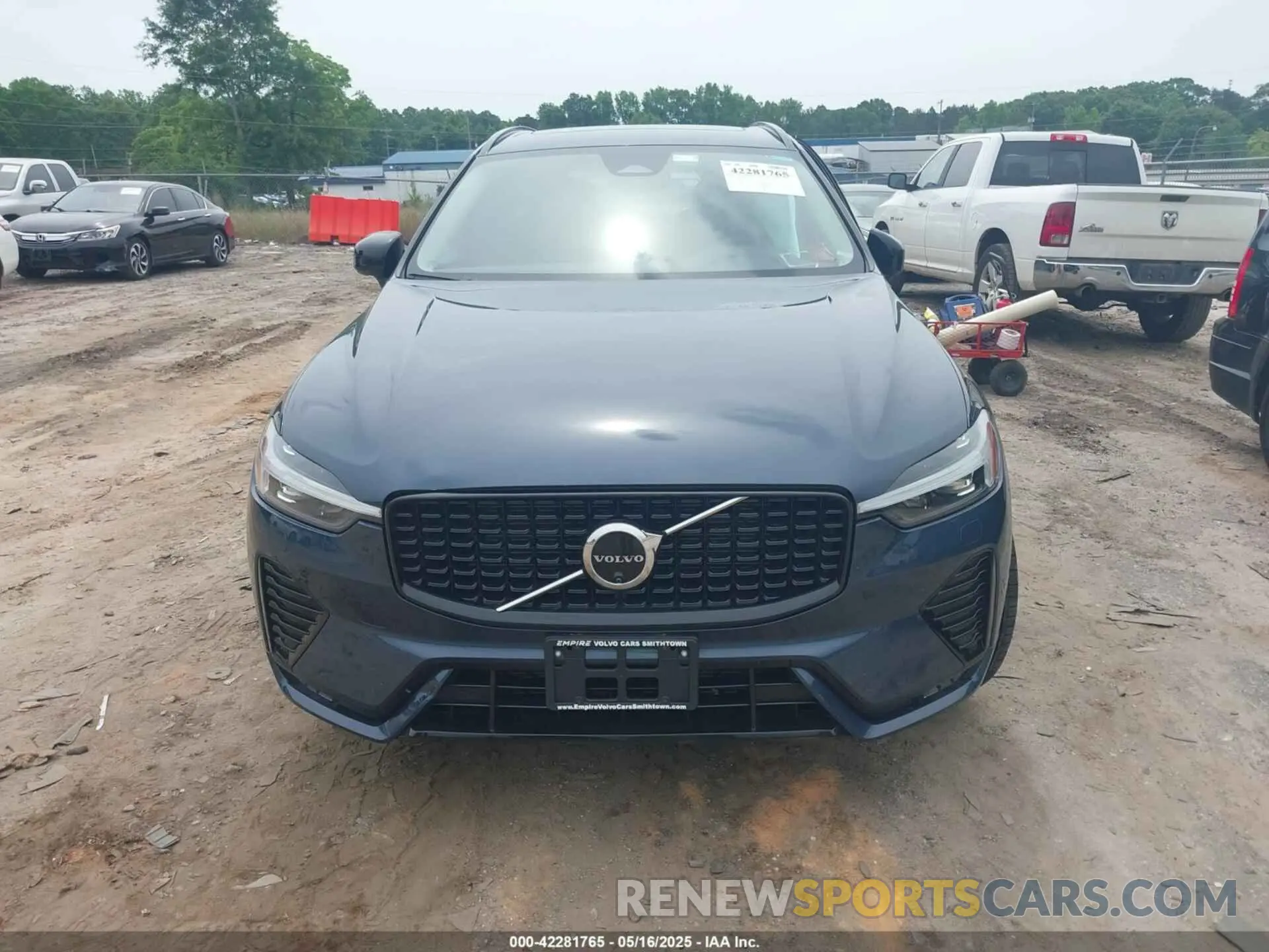 12 Photograph of a damaged car YV4L12RL2R1777819 VOLVO XC60 2024