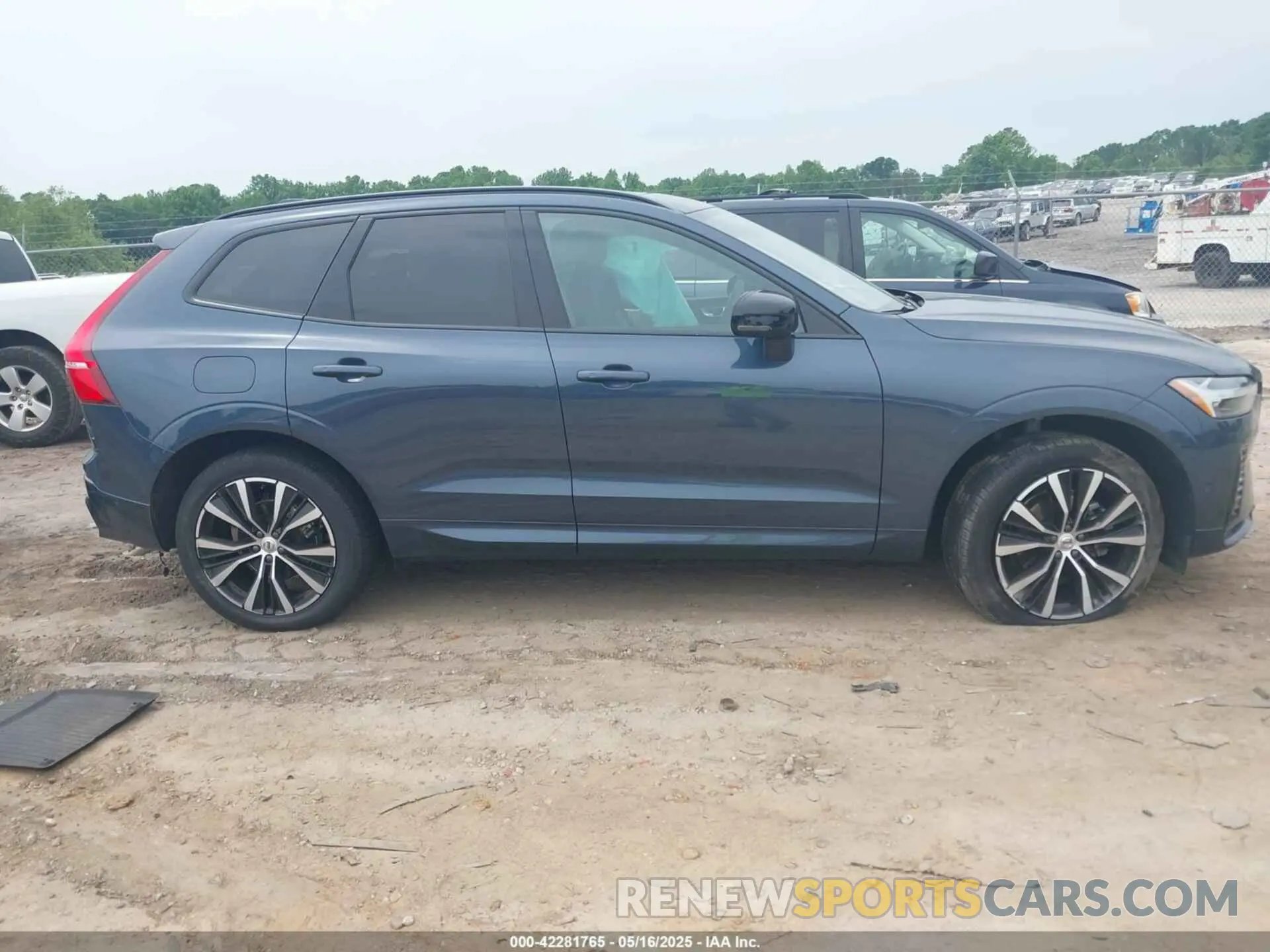 13 Photograph of a damaged car YV4L12RL2R1777819 VOLVO XC60 2024