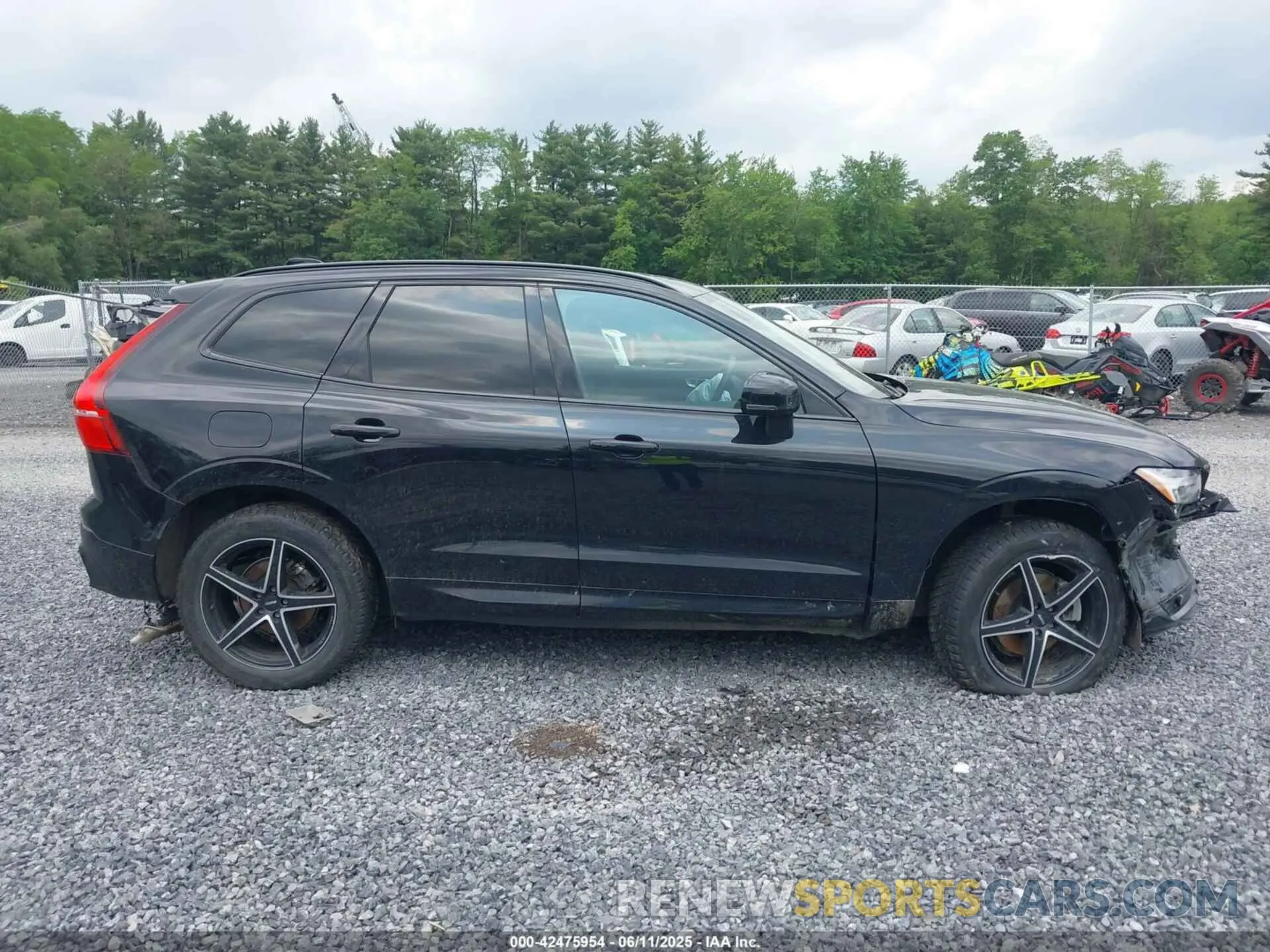 12 Photograph of a damaged car YV4L12RL7R1825427 VOLVO XC60 2024