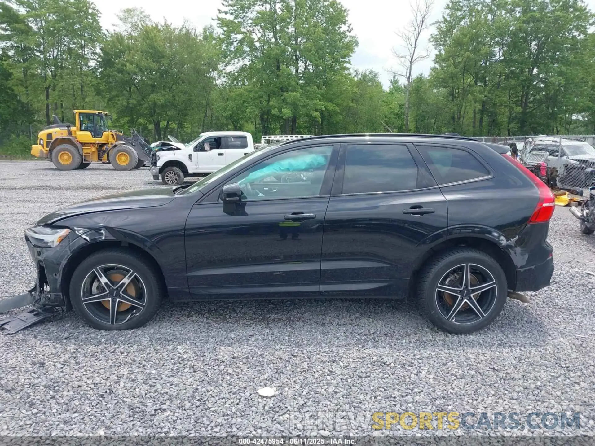 13 Photograph of a damaged car YV4L12RL7R1825427 VOLVO XC60 2024