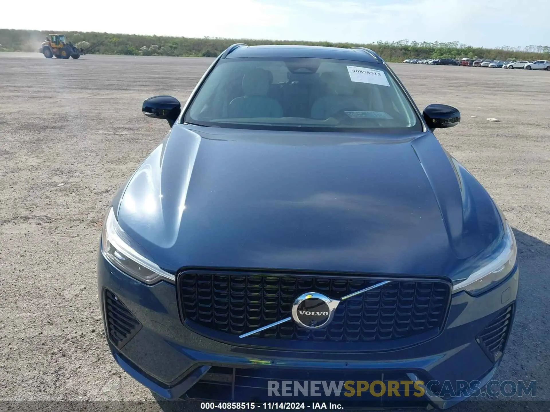 6 Photograph of a damaged car YV4L12RL7R1928699 VOLVO XC60 2024