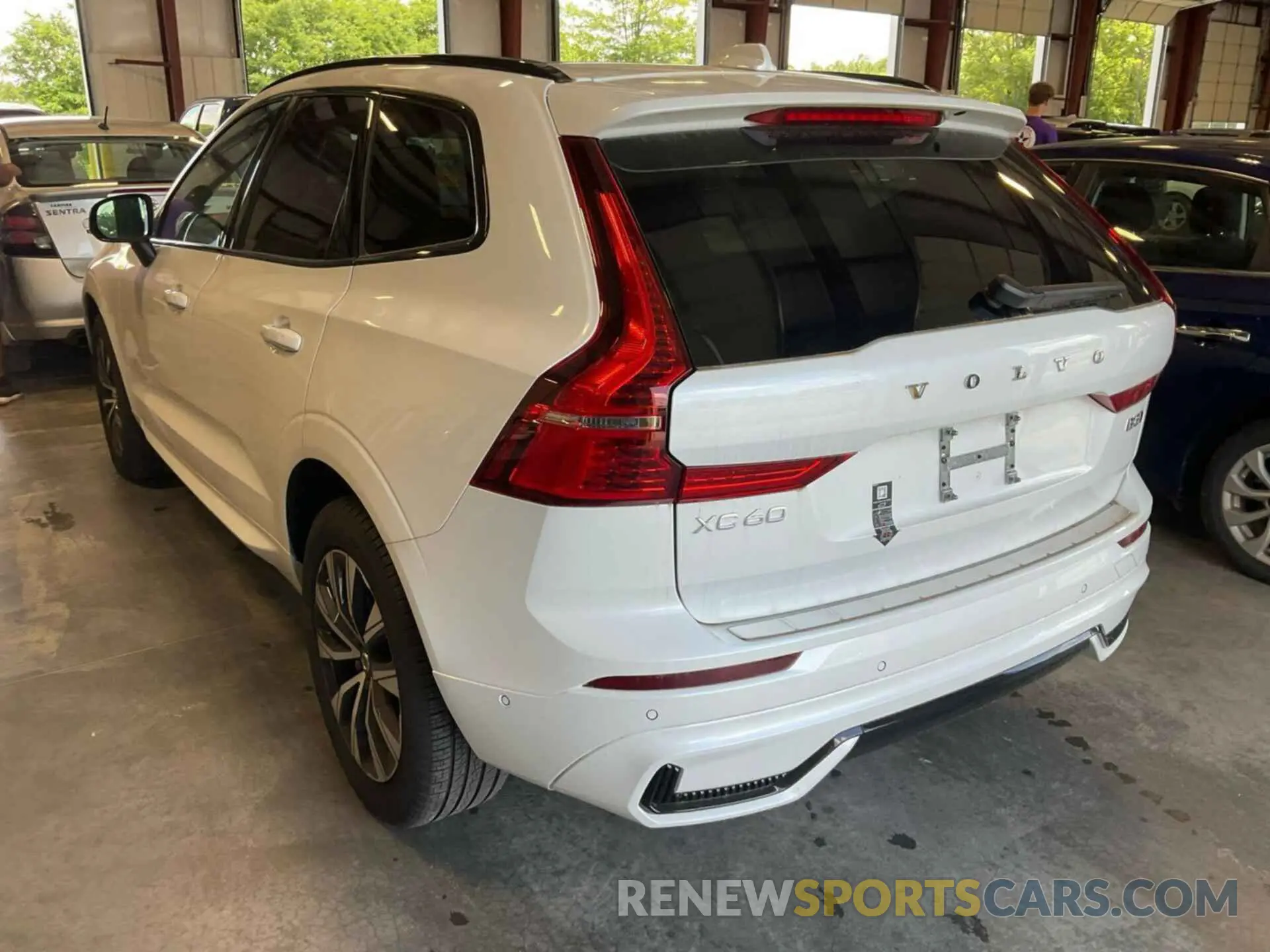 19 Photograph of a damaged car YV4L12RL7R1930548 VOLVO XC60 2024