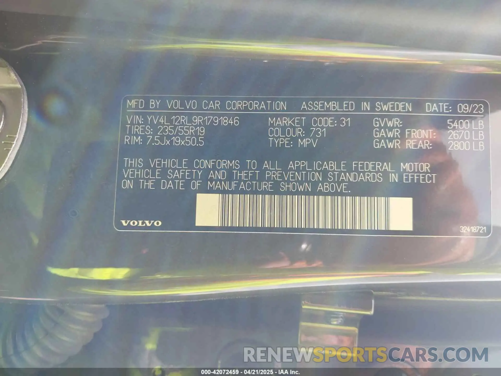 9 Photograph of a damaged car YV4L12RL9R1791846 VOLVO XC60 2024
