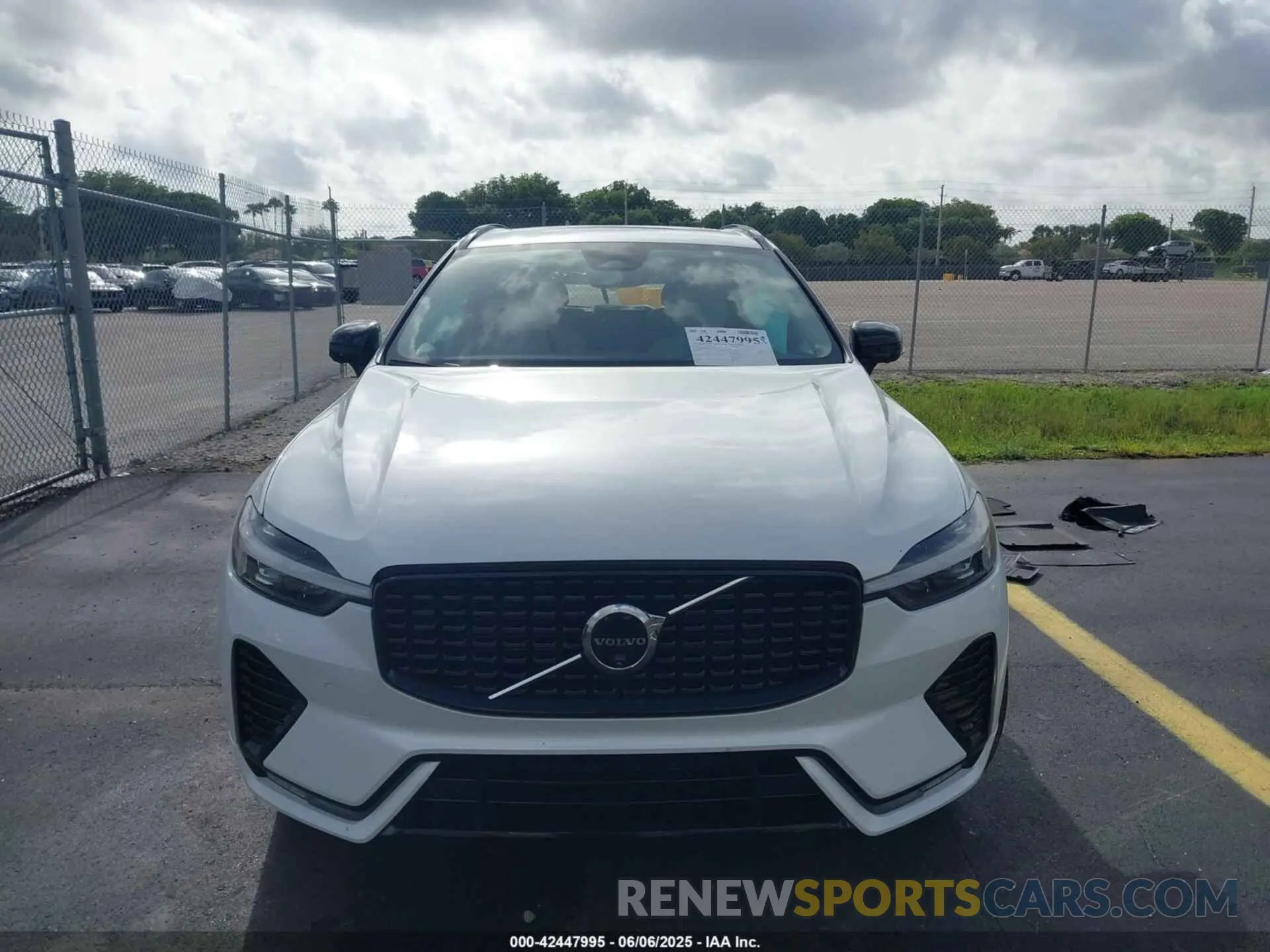 12 Photograph of a damaged car YV4L12RL9R1818978 VOLVO XC60 2024