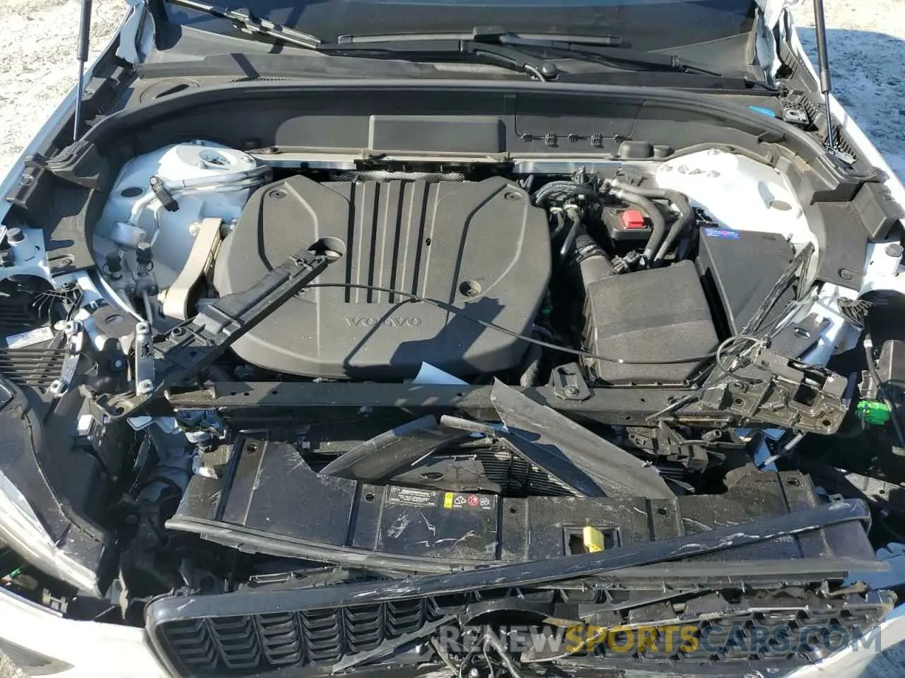12 Photograph of a damaged car YV4L12RLXR1761741 VOLVO XC60 2024