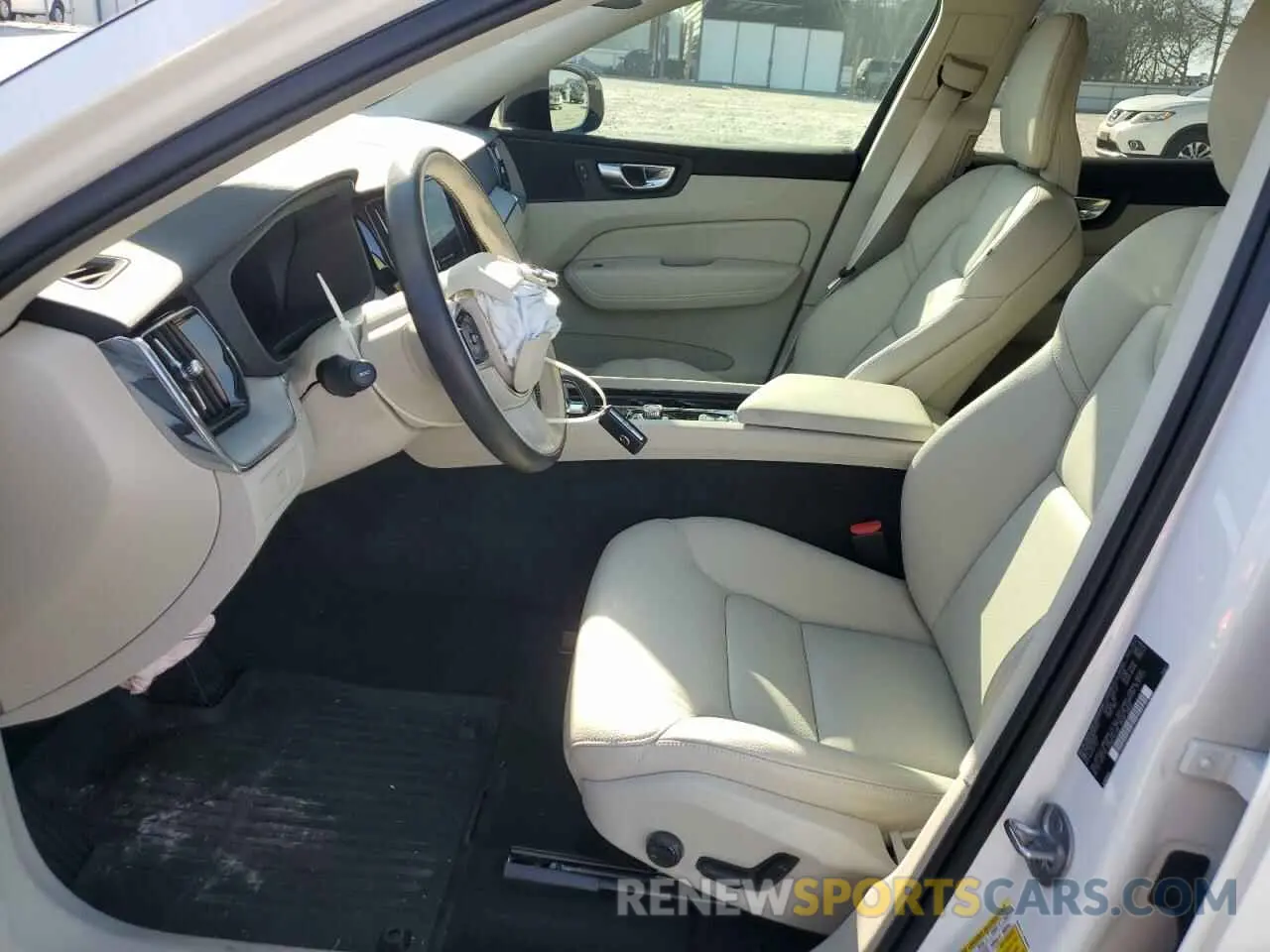 7 Photograph of a damaged car YV4L12RLXR1761741 VOLVO XC60 2024