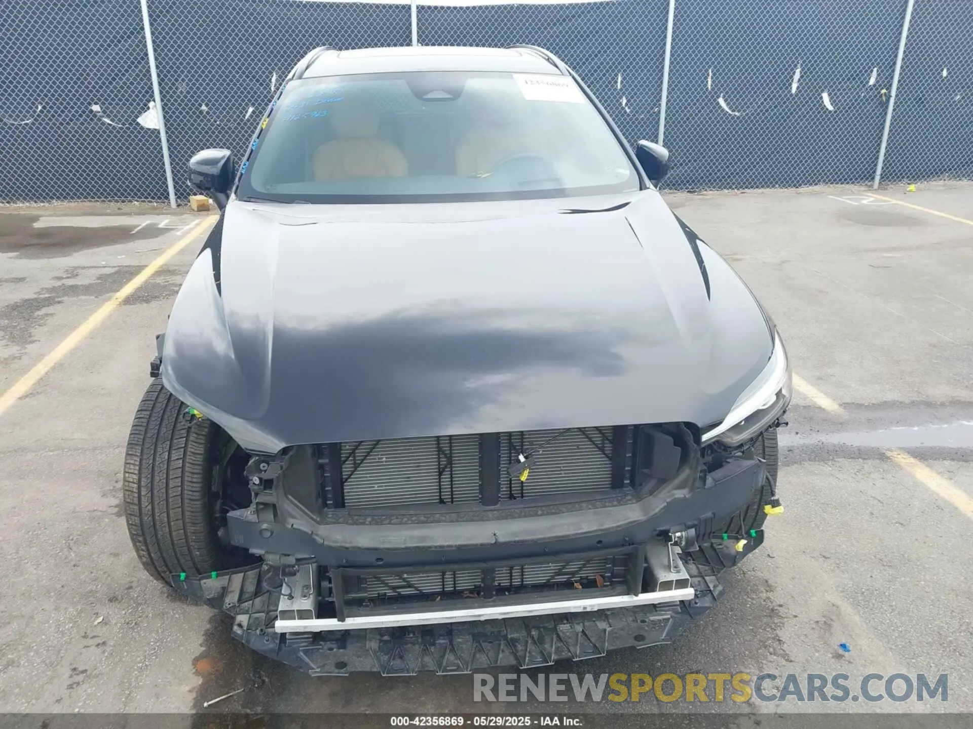 13 Photograph of a damaged car YV4L12RM0R1715246 VOLVO XC60 2024