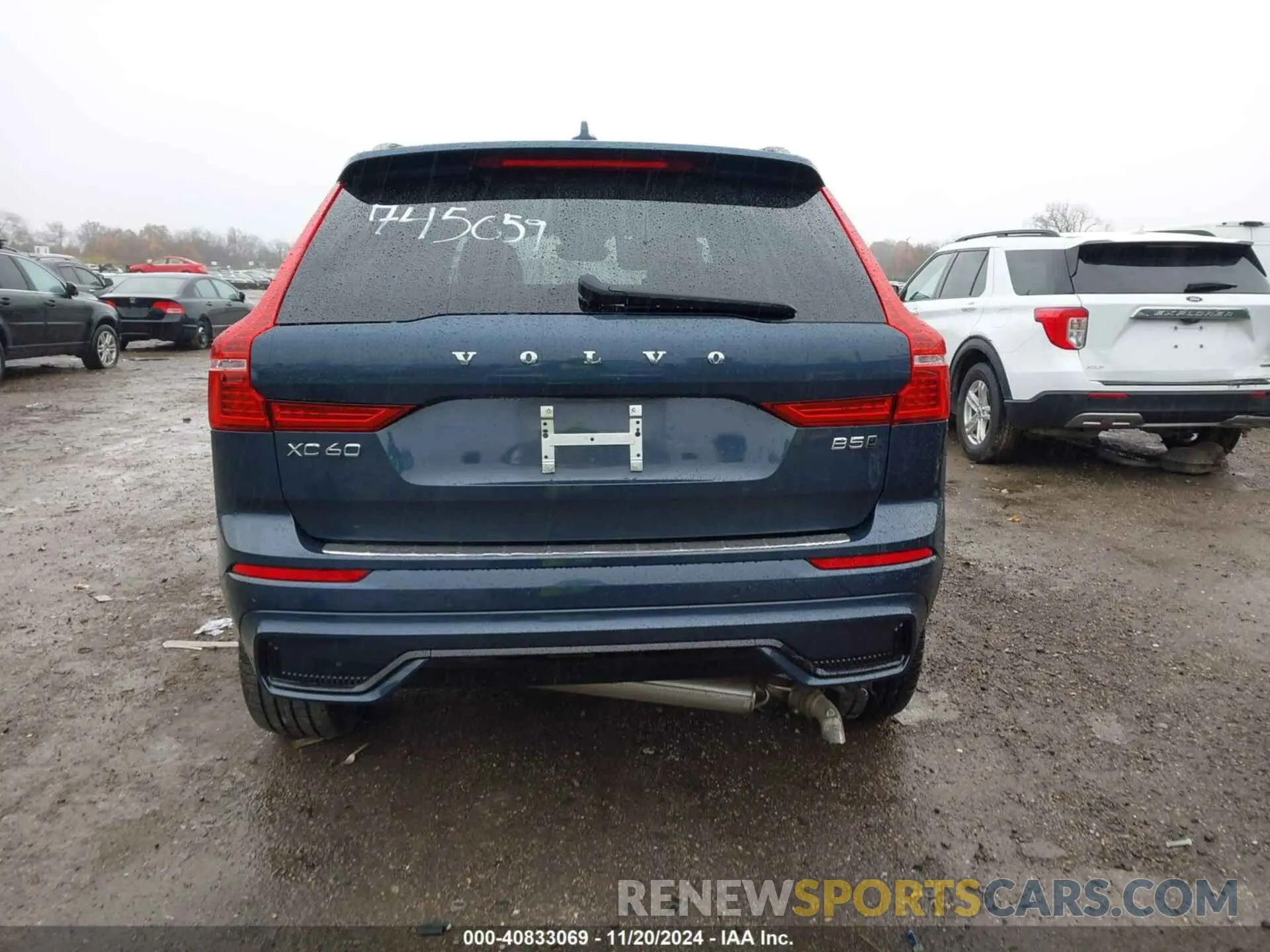 16 Photograph of a damaged car YV4L12RM8R1745059 VOLVO XC60 2024