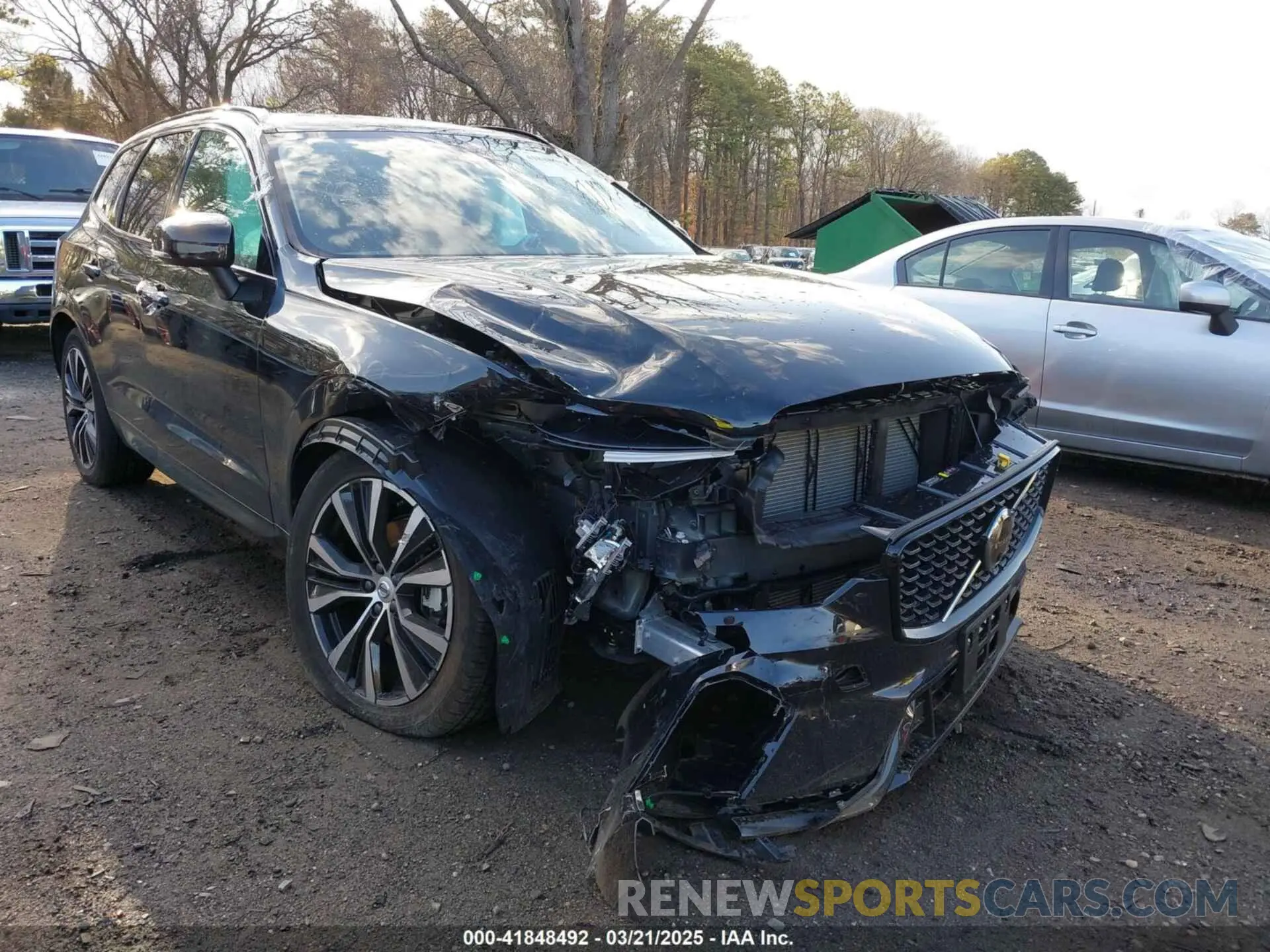 6 Photograph of a damaged car YV4M12RC0S1017821 VOLVO XC60 2025