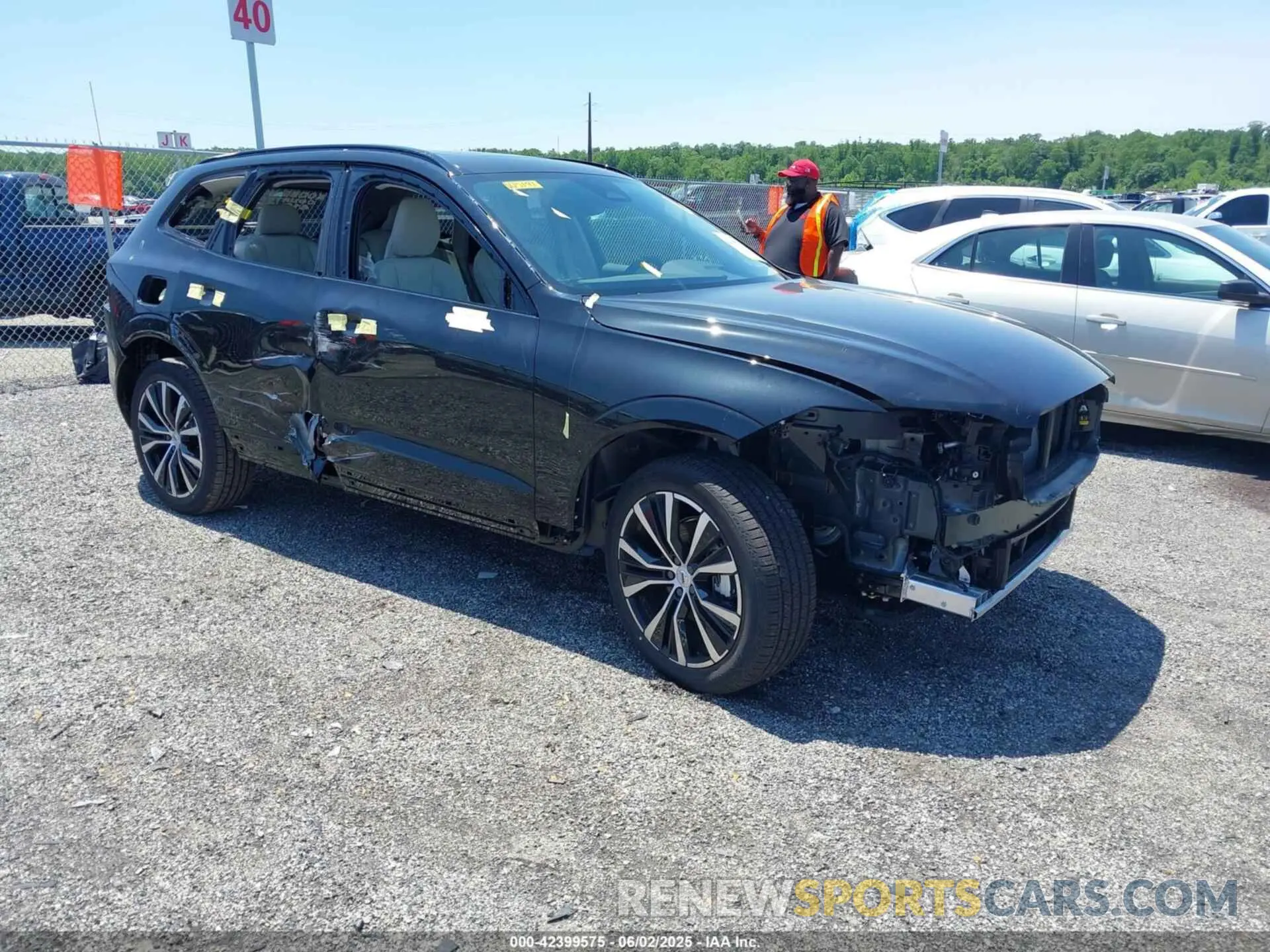 1 Photograph of a damaged car YV4M12RC0S1149901 VOLVO XC60 2025
