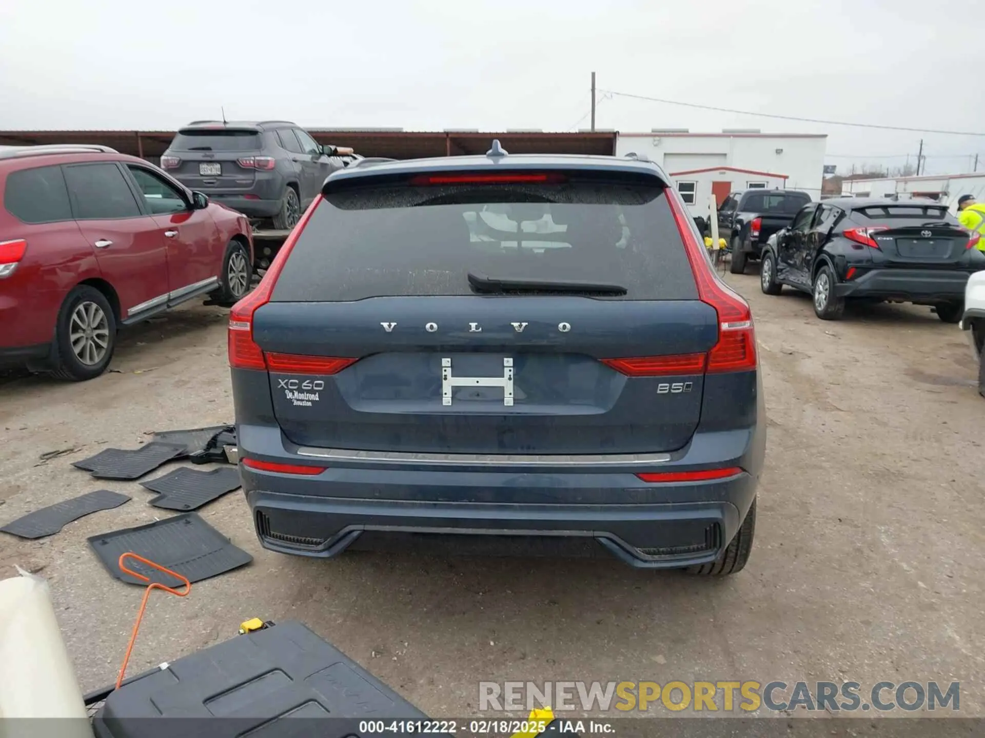 17 Photograph of a damaged car YV4M12RC6S1056025 VOLVO XC60 2025