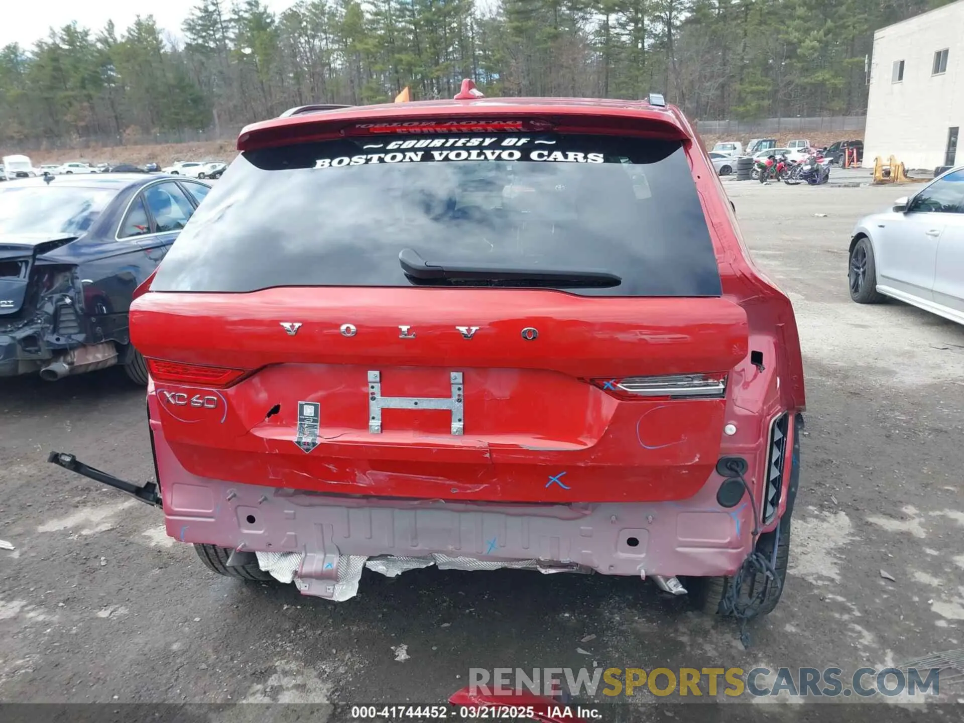 17 Photograph of a damaged car YV4M12RCXS1016126 VOLVO XC60 2025