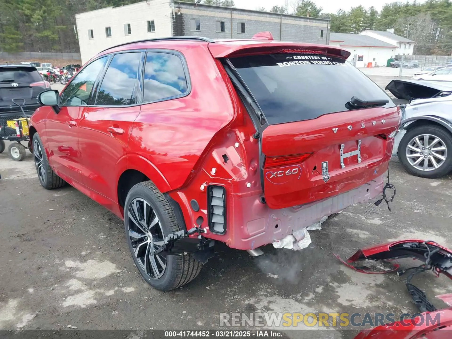 3 Photograph of a damaged car YV4M12RCXS1016126 VOLVO XC60 2025