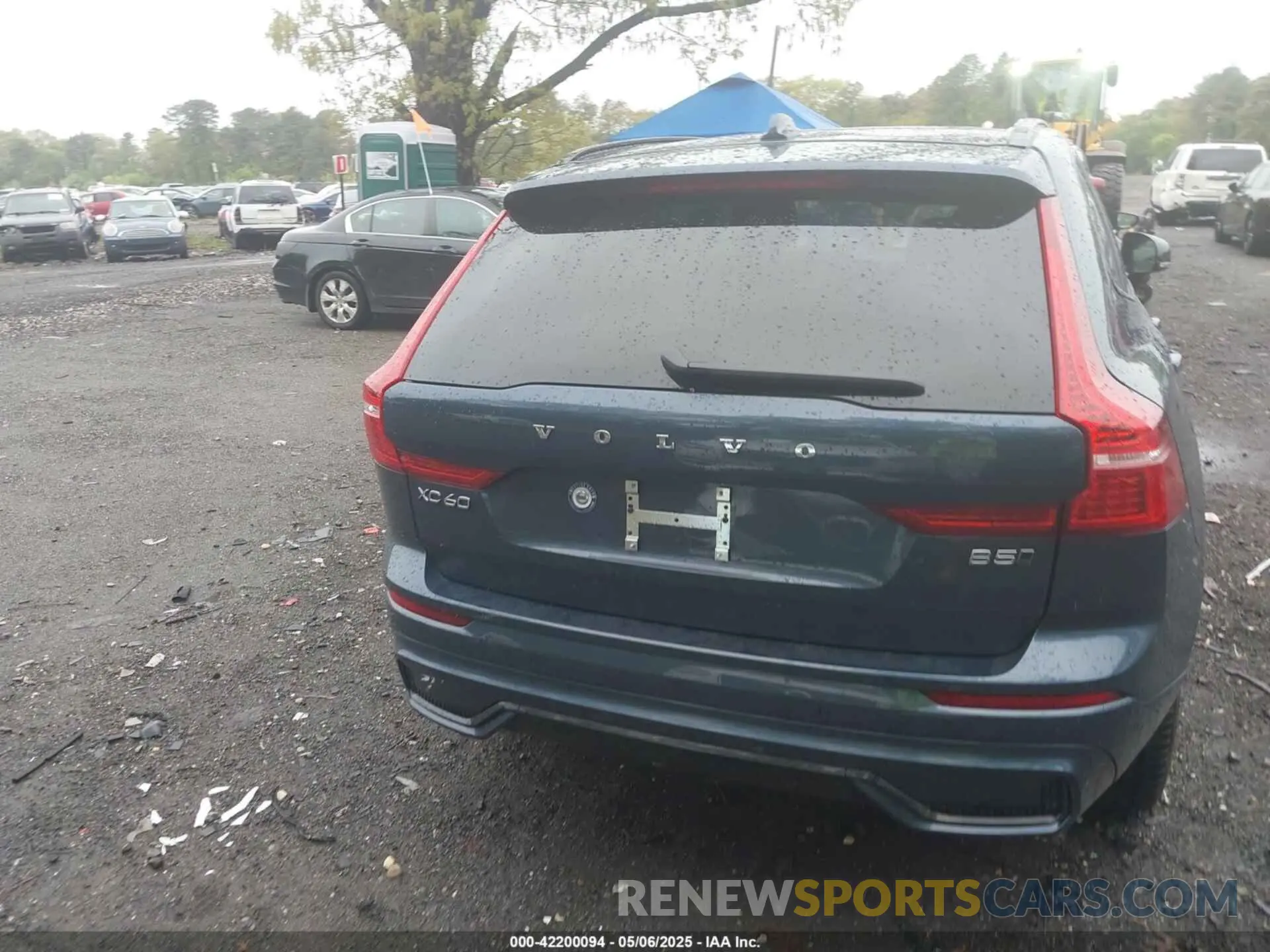16 Photograph of a damaged car YV4M12RJ5S1019238 VOLVO XC60 2025