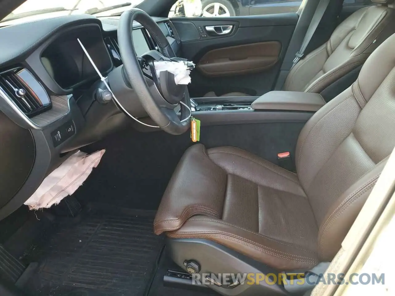 7 Photograph of a damaged car YV4L12DL2N1079695 VOLVO XC60 B5 IN 2022