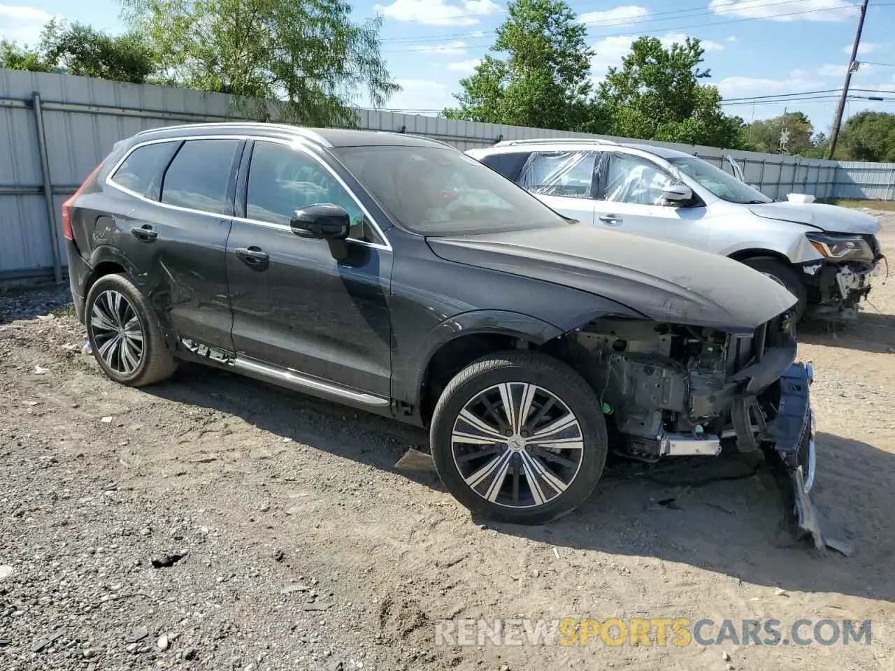 4 Photograph of a damaged car YV4L12DL2N1946545 VOLVO XC60 B5 IN 2022