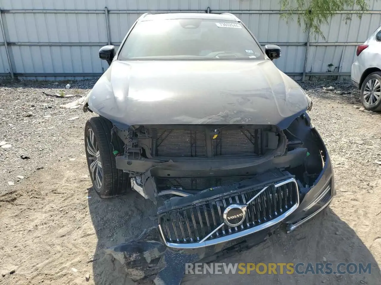 5 Photograph of a damaged car YV4L12DL2N1946545 VOLVO XC60 B5 IN 2022