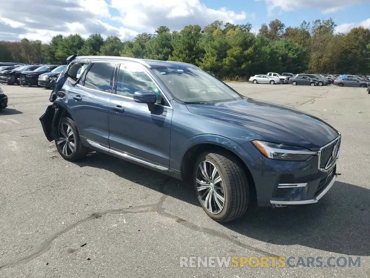 4 Photograph of a damaged car YV4L12RL3N1045404 VOLVO XC60 B5 IN 2022