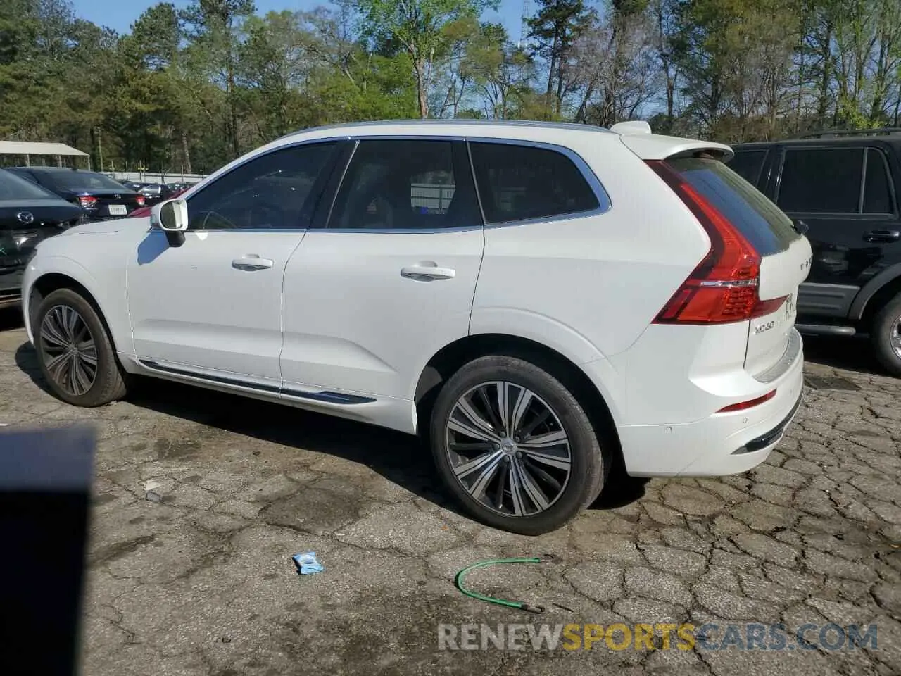 2 Photograph of a damaged car YV4L12RL6N1044909 VOLVO XC60 B5 IN 2022