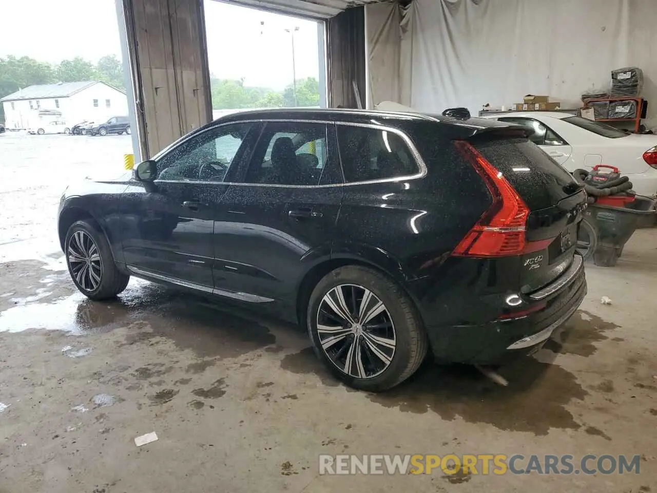 2 Photograph of a damaged car YV4L12RL7N1058933 VOLVO XC60 B5 IN 2022