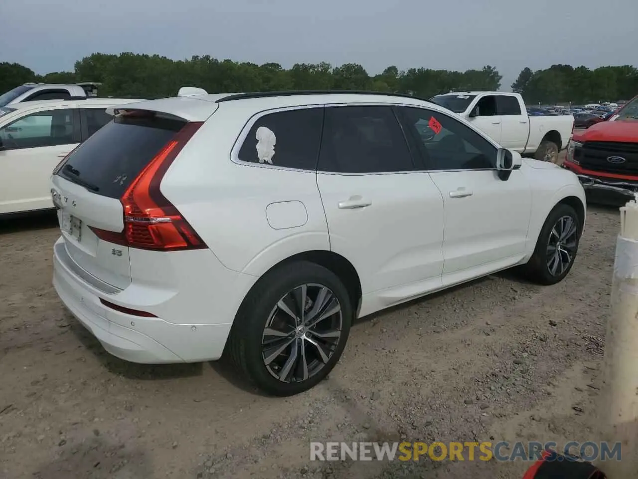 3 Photograph of a damaged car YV4L12DK1N1046064 VOLVO XC60 B5 MO 2022
