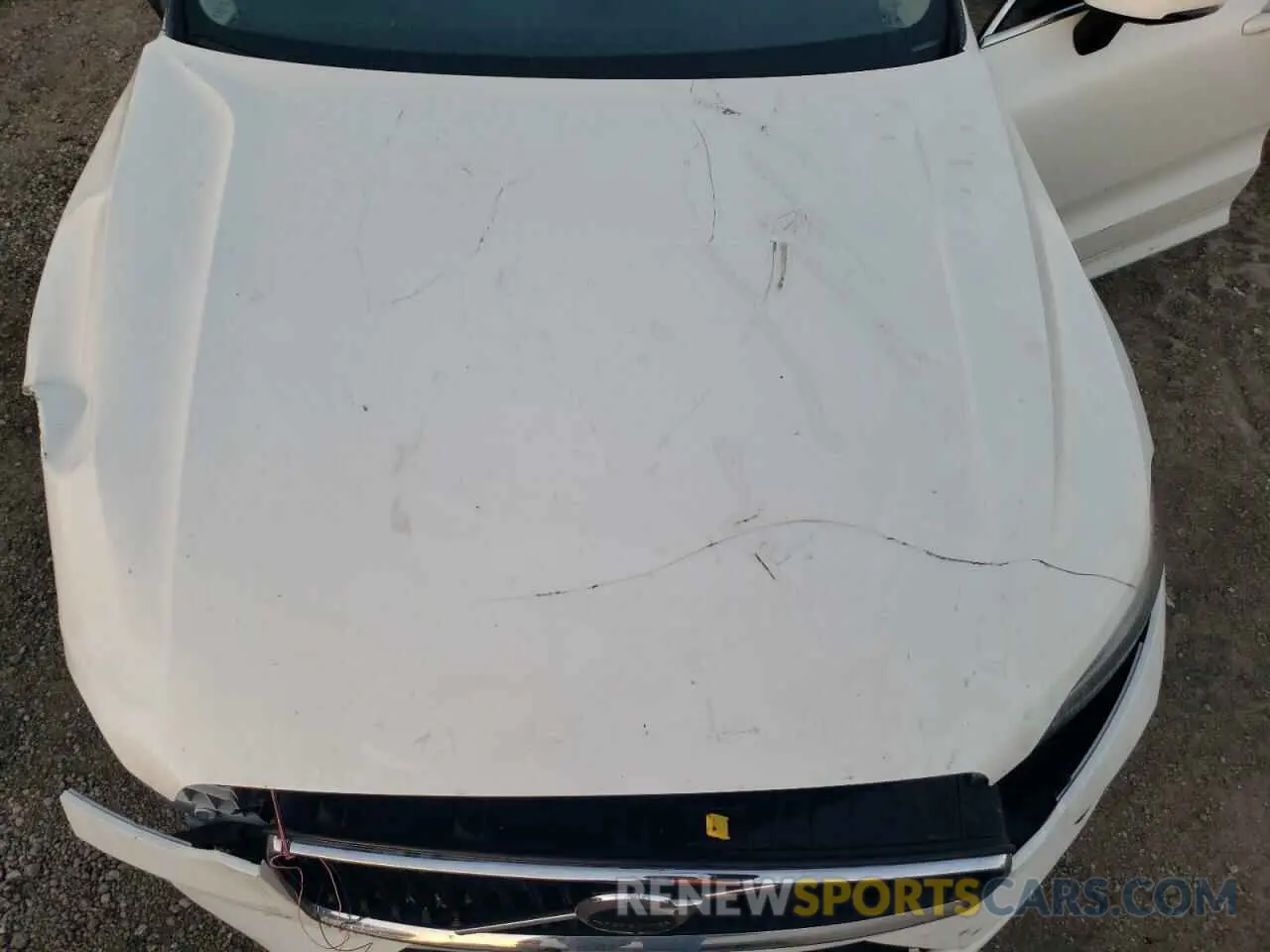 11 Photograph of a damaged car YV4L12DK7N1964479 VOLVO XC60 B5 MO 2022