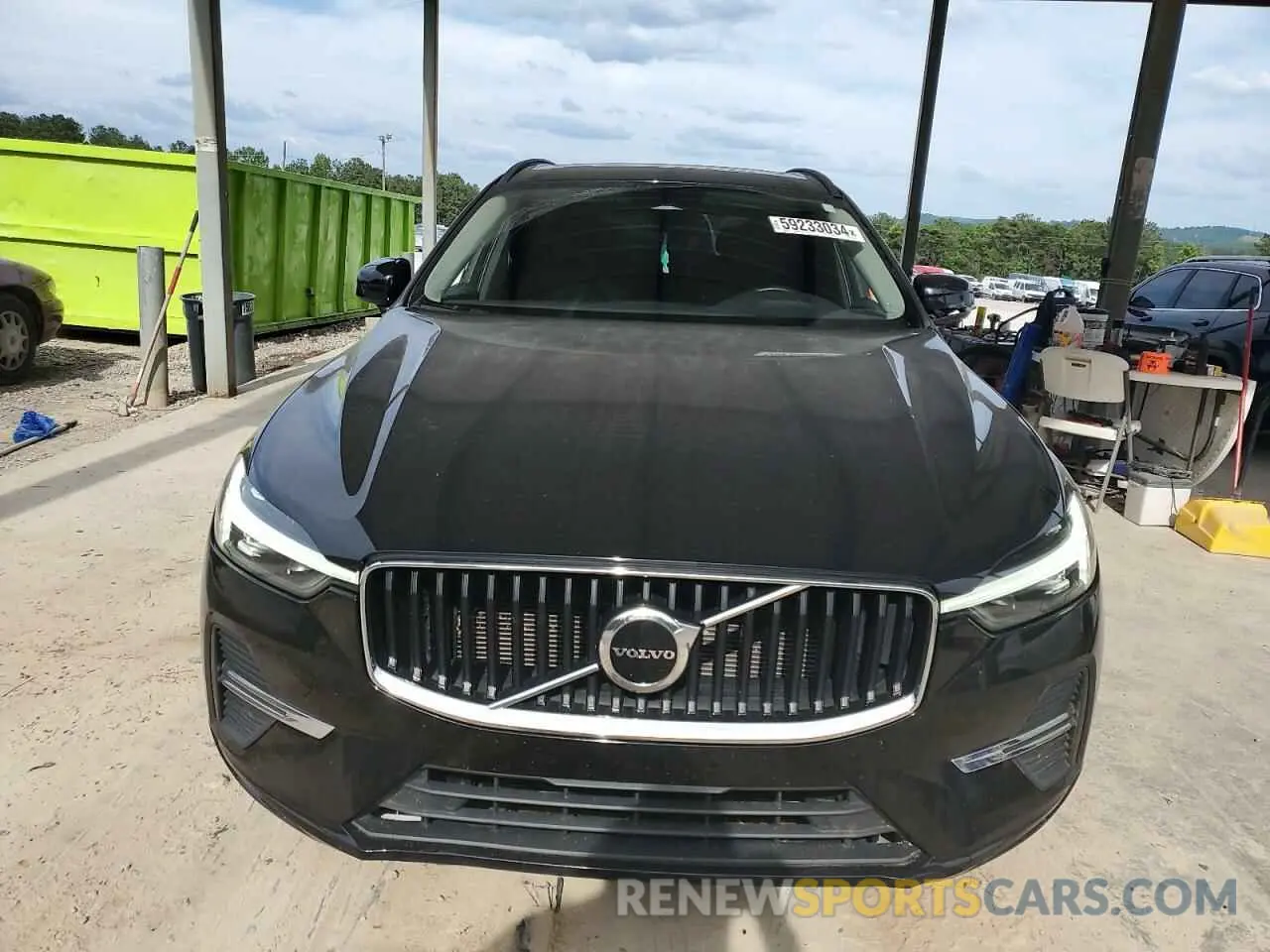 5 Photograph of a damaged car YV4L12DK9N1987326 VOLVO XC60 B5 MO 2022