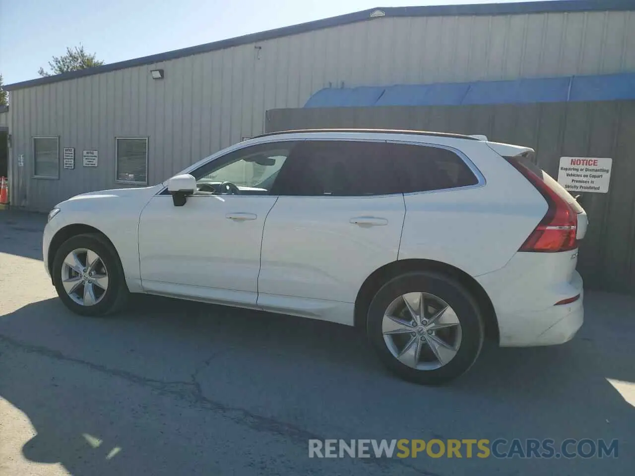 2 Photograph of a damaged car YV4L12RK1N1036241 VOLVO XC60 B5 MO 2022