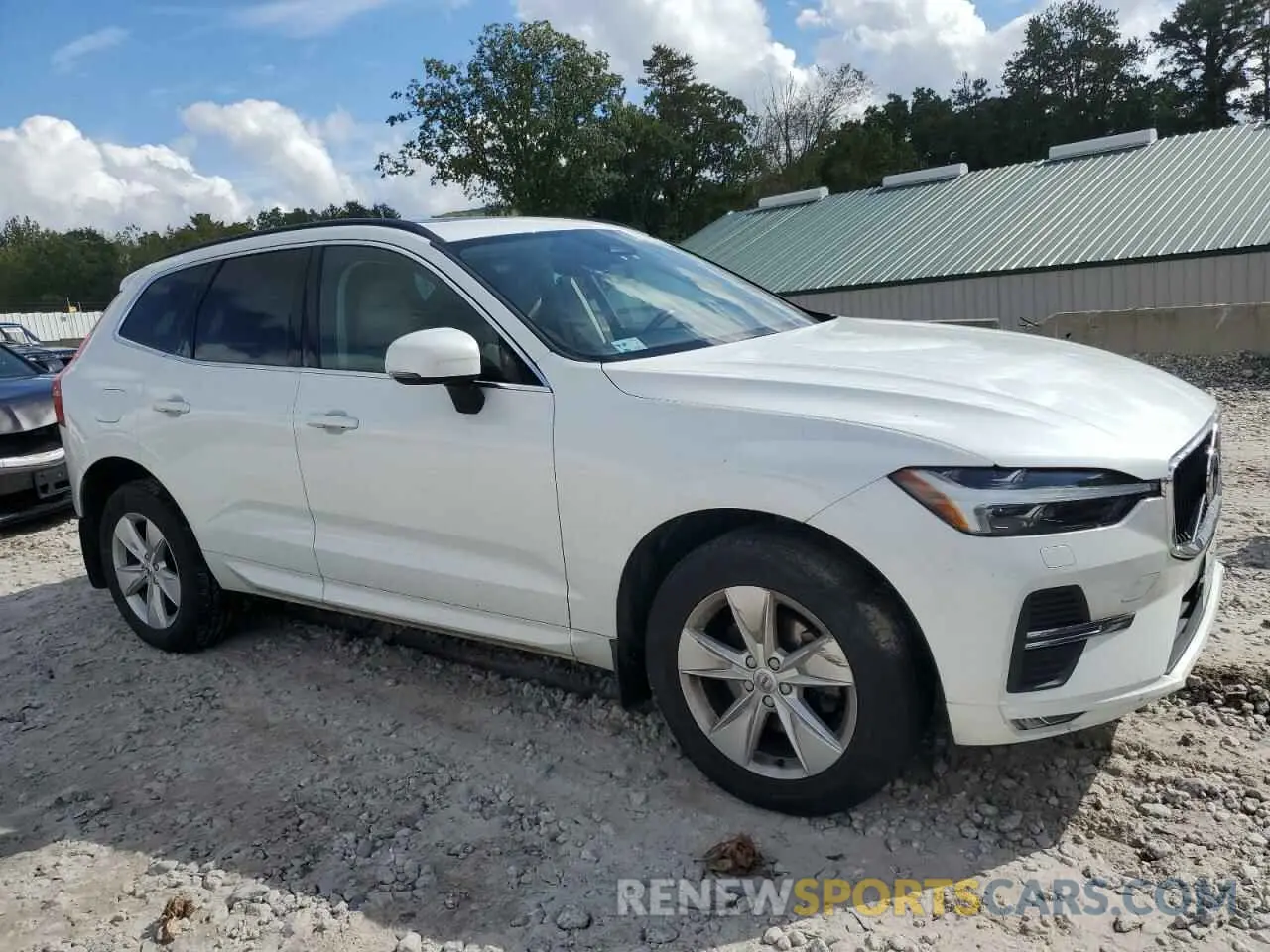 4 Photograph of a damaged car YV4L12RK2N1954886 VOLVO XC60 B5 MO 2022