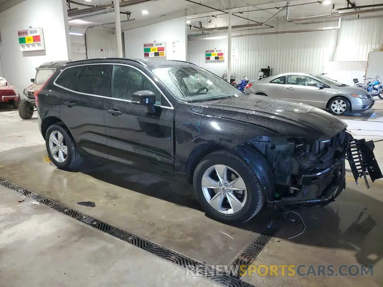 4 Photograph of a damaged car YV4L12RK5N1004912 VOLVO XC60 B5 MO 2022